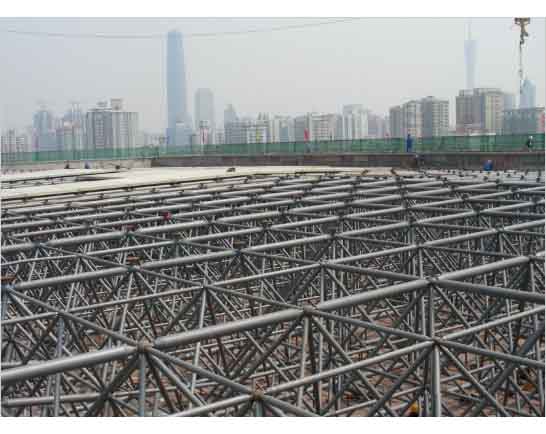齐齐哈尔新建铁路干线广州调度网架工程